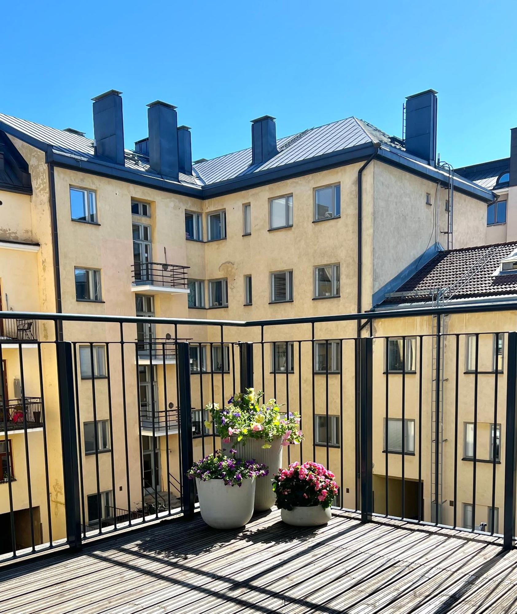 Modern Apartment With Private Terrace Helsinki Exterior photo